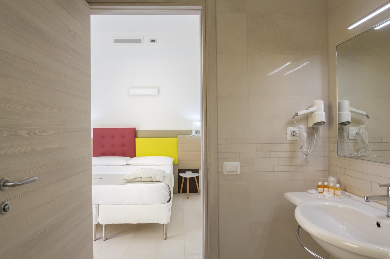 Th Collection Rooms Οριστάνο Εξωτερικό φωτογραφία